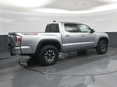 Used 2022 Toyota Tacoma TRD Off-Road AWD/4WD image 26