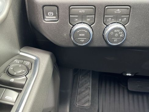New 2026 GMC Sierra 1500 Elevation AWD/4WD image 18