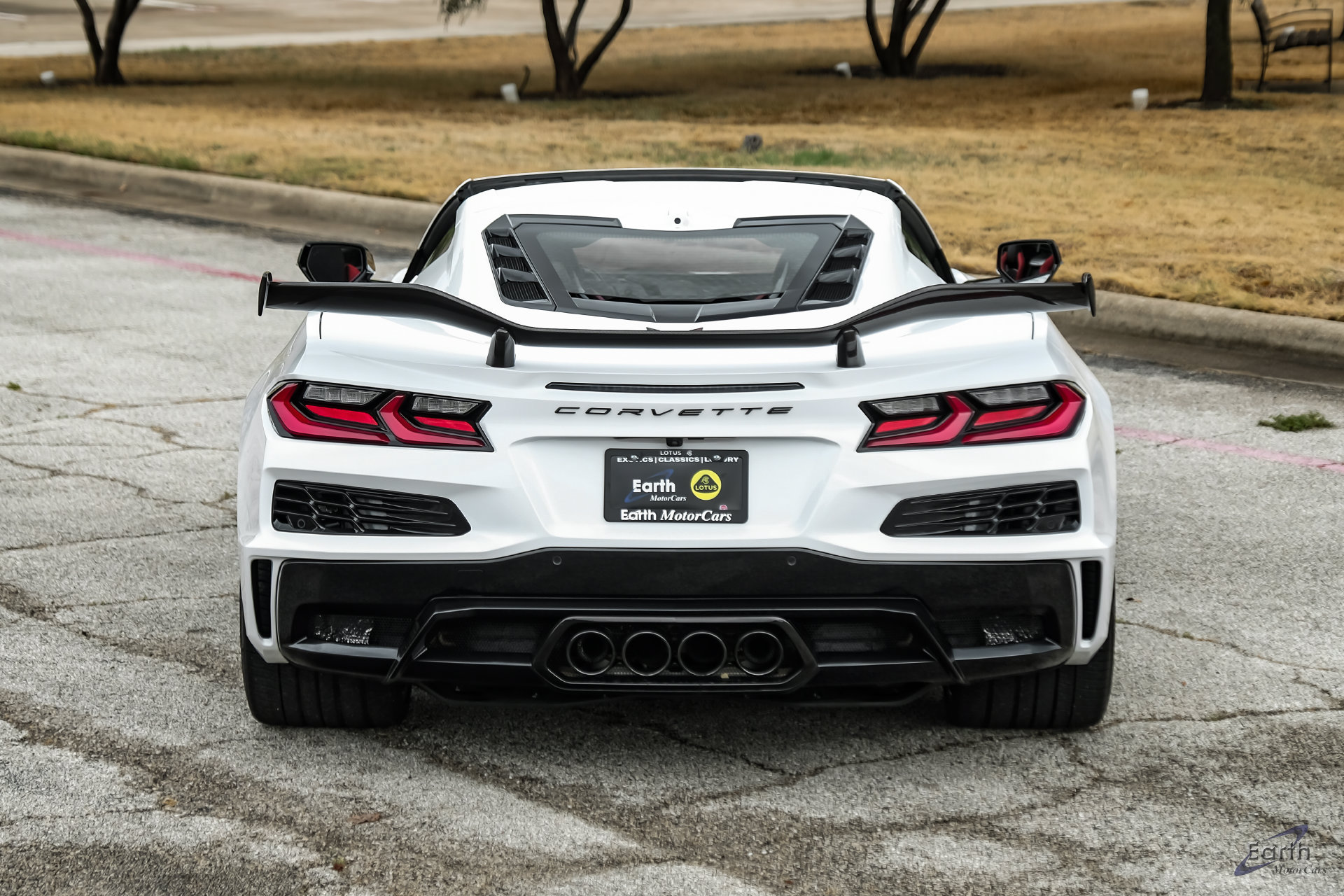 Used 2024 Chevrolet Corvette Z06 w/ Z07 Performance Package RWD image 16