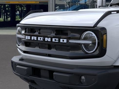 New 2026 Ford Bronco Outer Banks AWD/4WD image 19