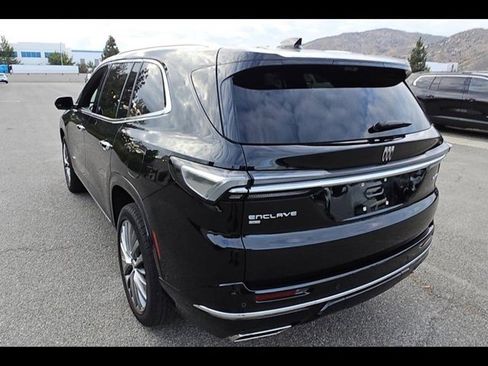 Certified 2025 Buick Enclave Avenir AWD/4WD image 4