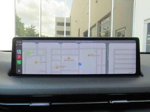 Used 2023 Genesis GV70 2.5T w/ Select Package image 12