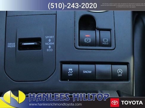 Certified 2022 Toyota Highlander XLE image 24