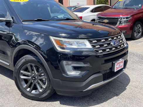 Used 2017 Ford Explorer XLT FWD image 26