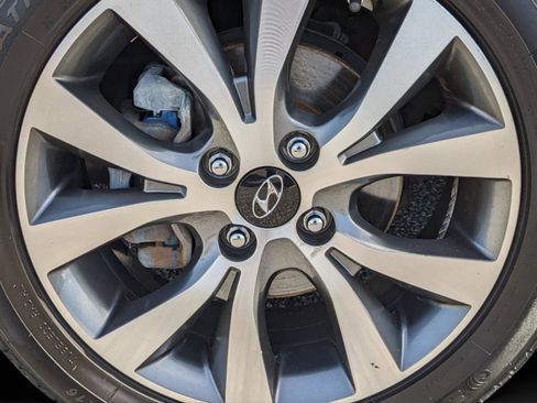 Used 2017 Hyundai Accent Value Edition image 12