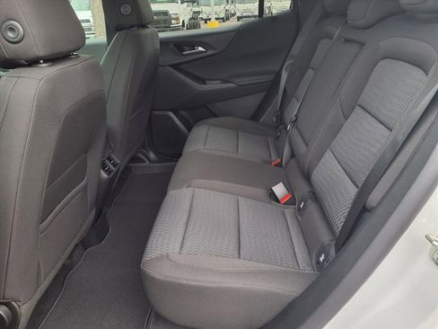 New 2026 Chevrolet Equinox LT image 7