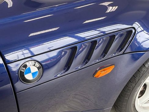 Used 1999 BMW Z3 2.5i RWD image 5