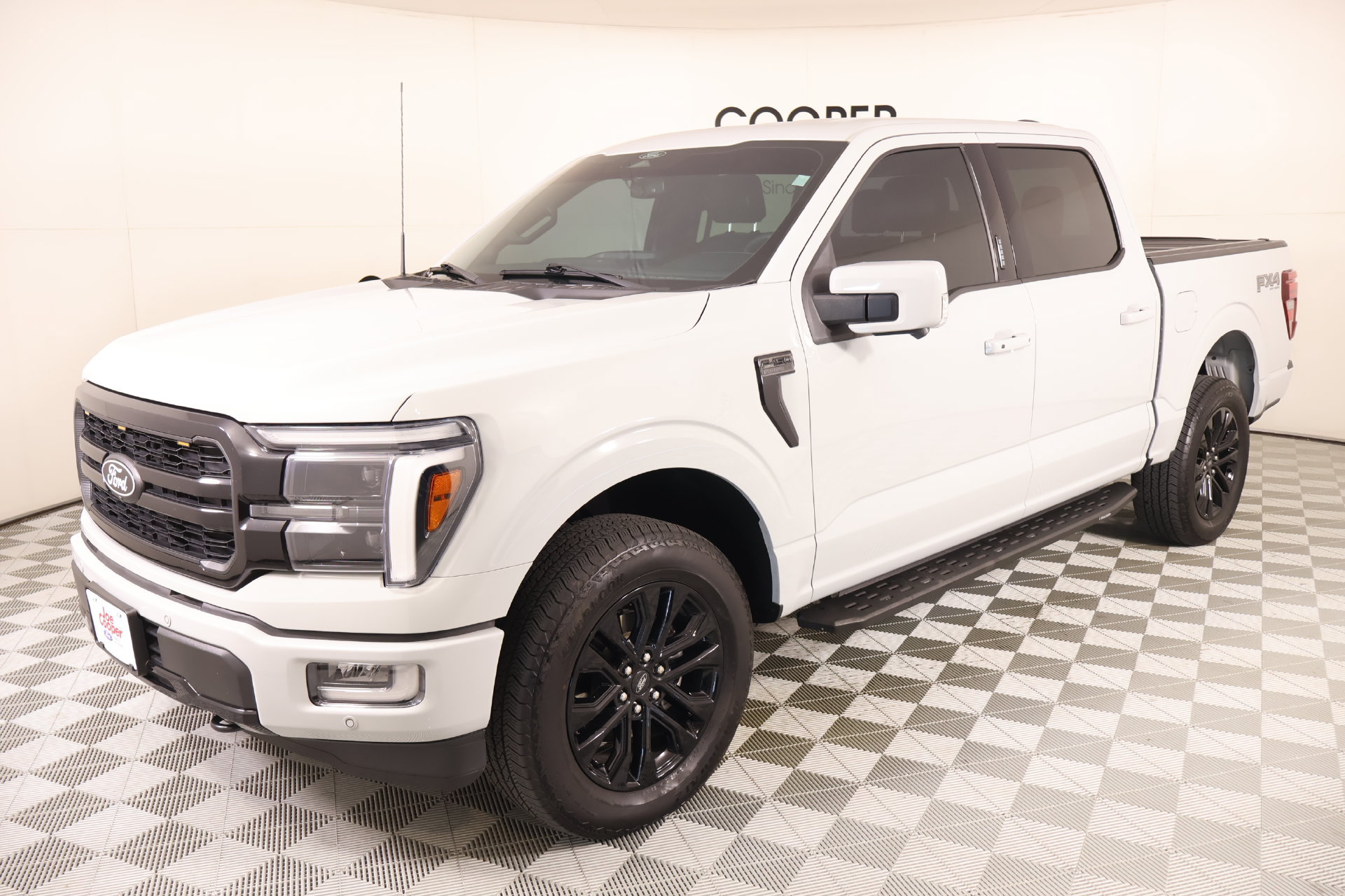Used 2024 Ford F150 Lariat w/ Bed Utility Package AWD/4WD image 12