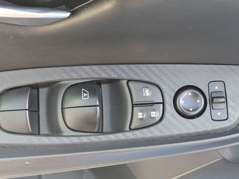 Used 2025 Nissan Sentra SV image 12