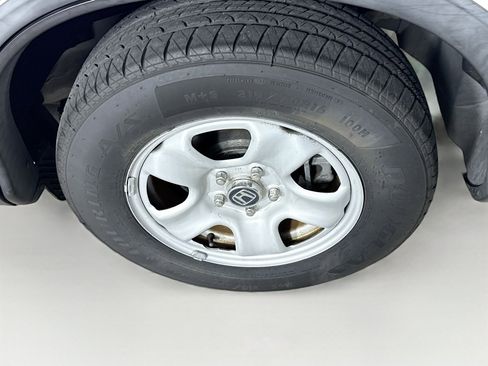 Used 2015 Honda CR-V LX image 35