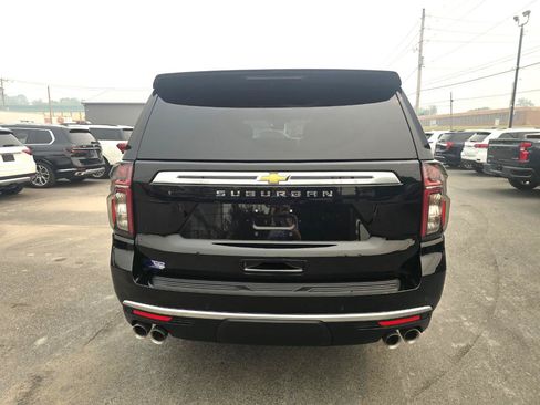 Used 2023 Chevrolet Suburban High Country AWD/4WD image 20