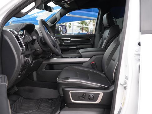 Used 2025 RAM 1500 Laramie w/ Night Edition AWD/4WD image 15