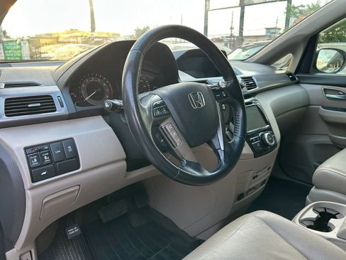 Used 2017 Honda Odyssey EX-L image 11