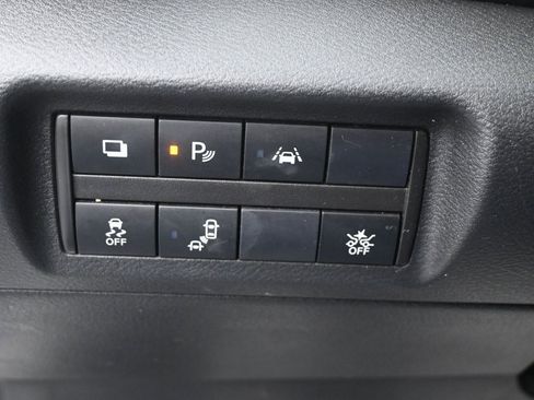 Used 2024 Nissan Kicks S image 24