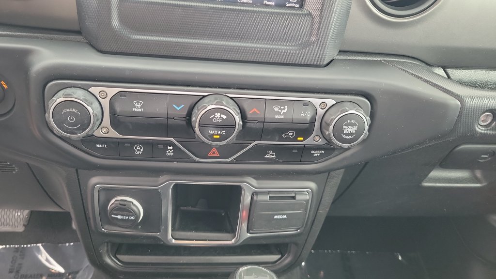Used 2023 Jeep Wrangler Sport AWD/4WD image 14