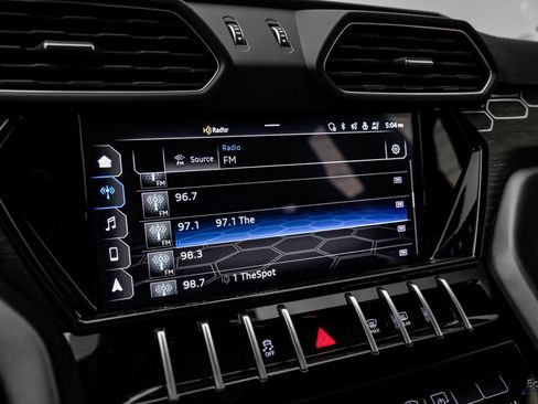 Used 2022 Lamborghini Urus image 79