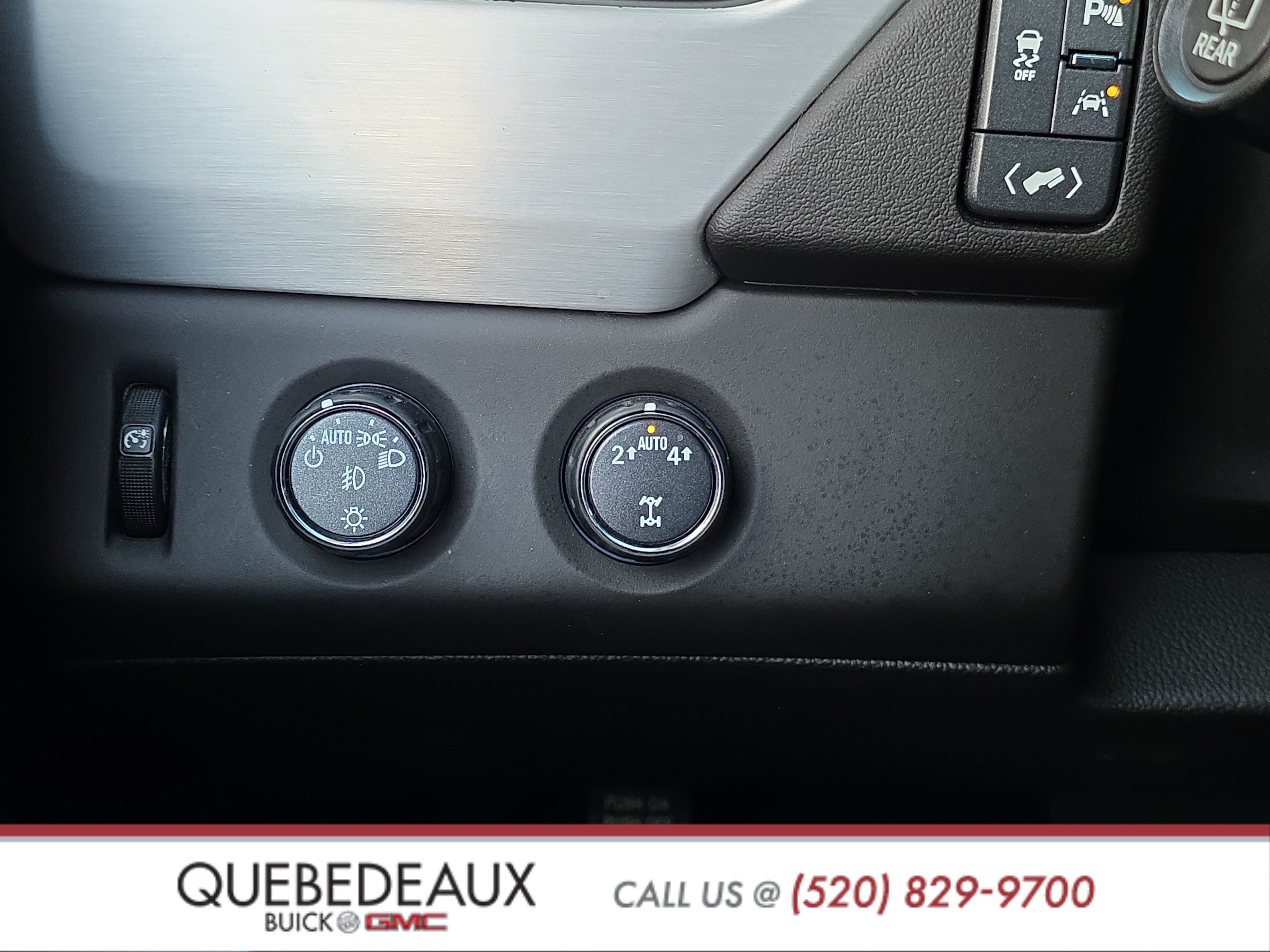 Used 2019 GMC Yukon SLT w/ Open Road Package AWD/4WD image 25