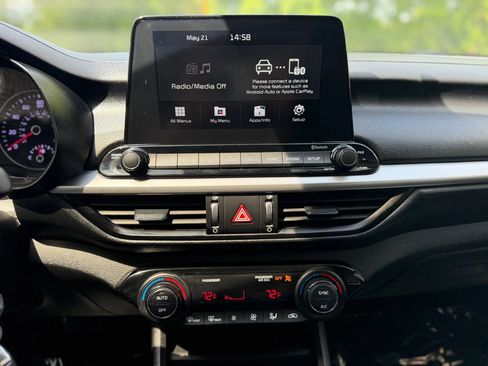 Used 2019 Kia Forte LXS FWD image 26