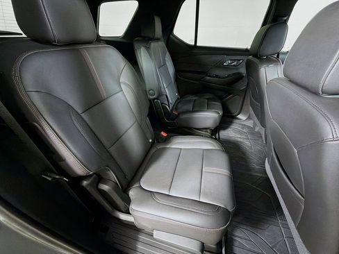 Used 2024 Chevrolet Traverse RS w/ LPO, Floor Liner Package AWD/4WD image 26