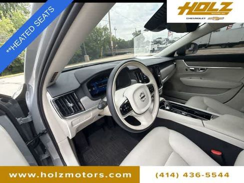 Used 2025 Volvo V90 B6 Cross Country Plus w/ Protection Package Premier AWD/4WD image 11