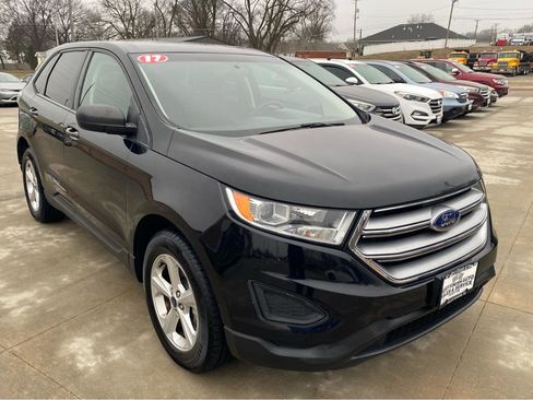 Used 2017 Ford Edge SE AWD/4WD image 4