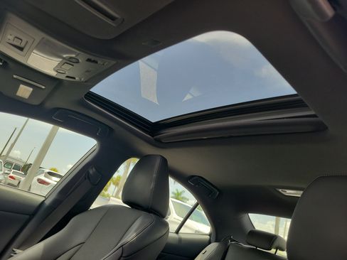 Used 2019 Lexus IS 300 F Sport w/ F Sport Package RWD image 14