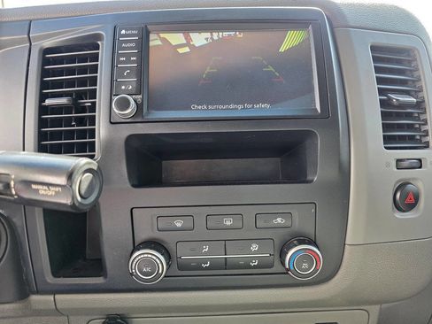 Used 2021 Nissan NV 2500 SV image 8