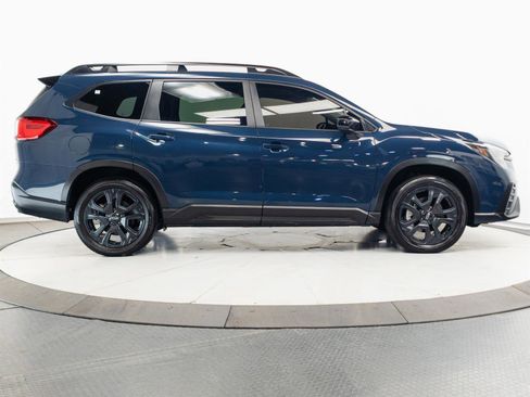 Used 2025 Subaru Ascent Onyx Edition AWD/4WD image 13