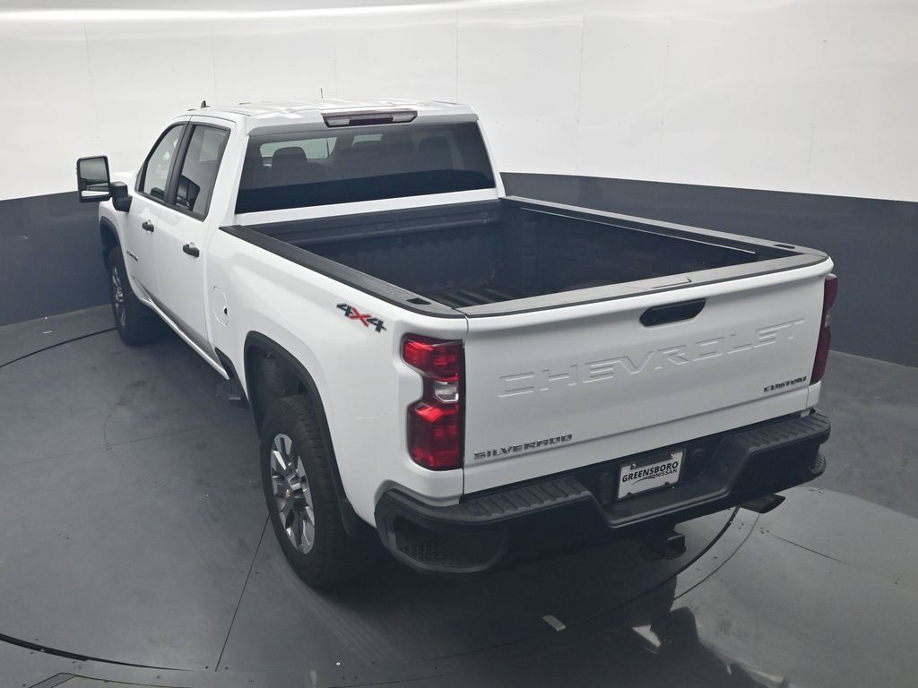 Used 2024 Chevrolet Silverado 2500 Custom AWD/4WD image 31