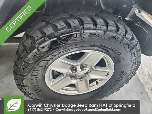 Certified 2021 Jeep Gladiator Sport image 33