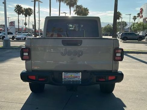 Used 2020 Jeep Gladiator Rubicon AWD/4WD image 23