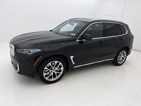 Certified 2026 BMW X5 xDrive50e w/ Climate Comfort Package AWD/4WD image 5