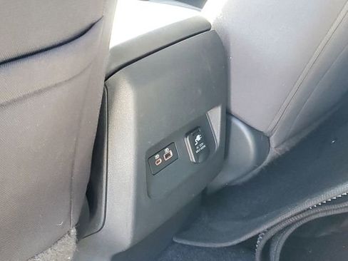 Used 2022 Nissan Frontier SV image 28