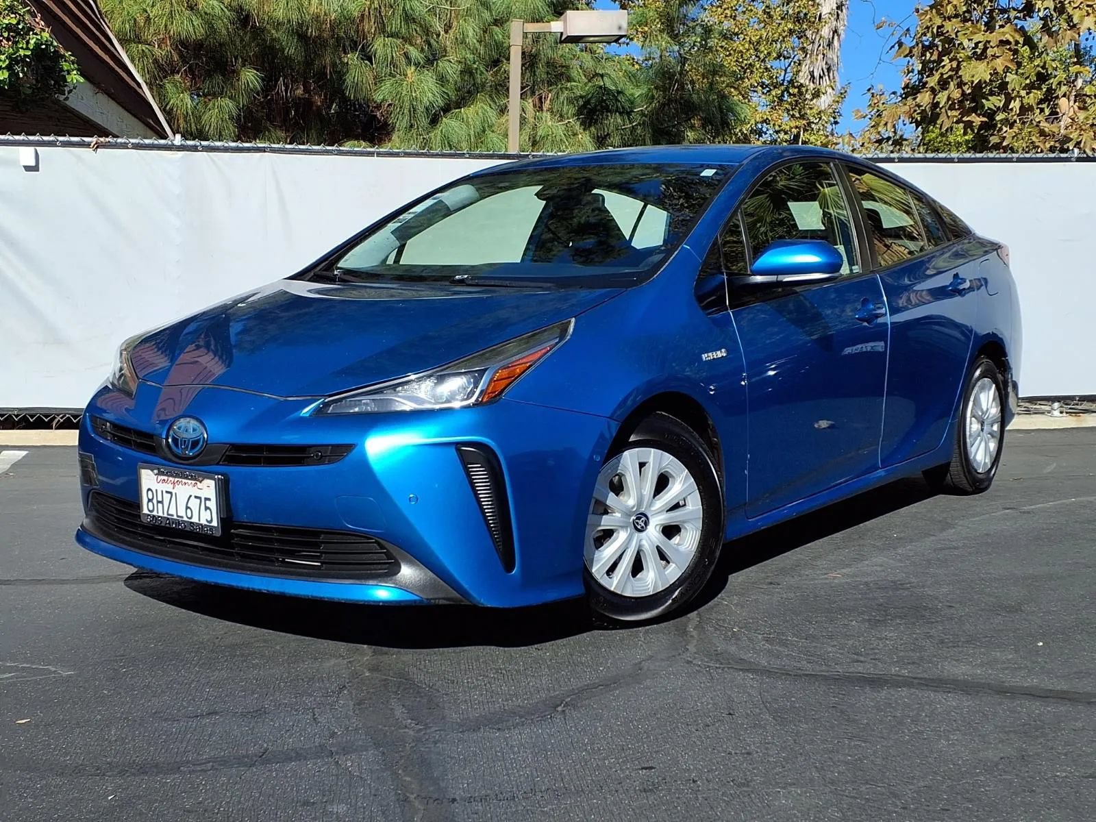 Used 2019 Toyota Prius LE w/ Carpet Mat Package FWD image 1
