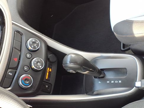 Certified 2022 Chevrolet Trax LS w/ Tint and Cruise Package image 17