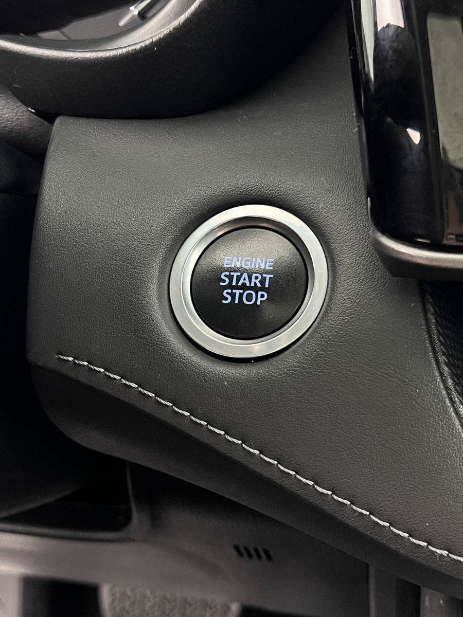 Used 2020 Toyota Highlander XLE FWD image 8