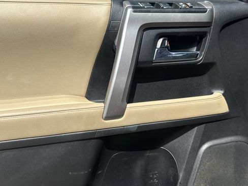Used 2023 Toyota 4Runner SR5 Premium w/ Moonroof Package RWD image 25