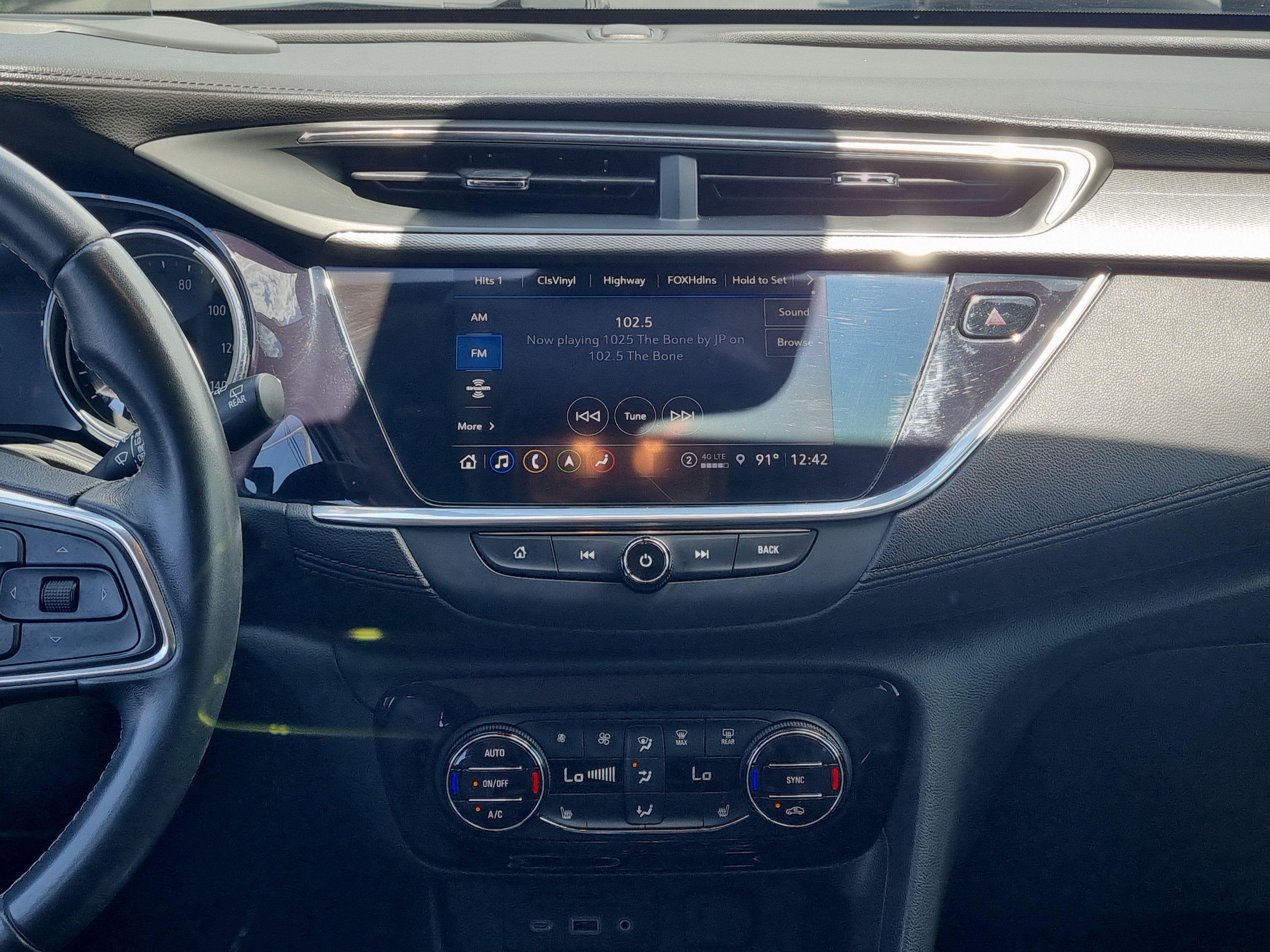 Used 2021 Buick Encore GX Select w/ Advanced Technology Package FWD image 17