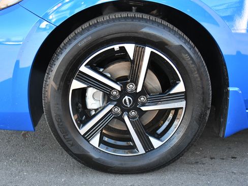 Used 2025 Nissan Sentra SV image 12