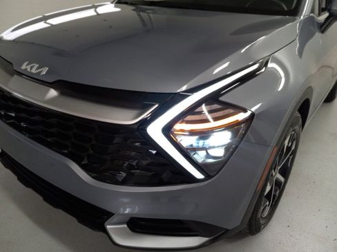 Certified 2025 Kia Sportage EX image 7