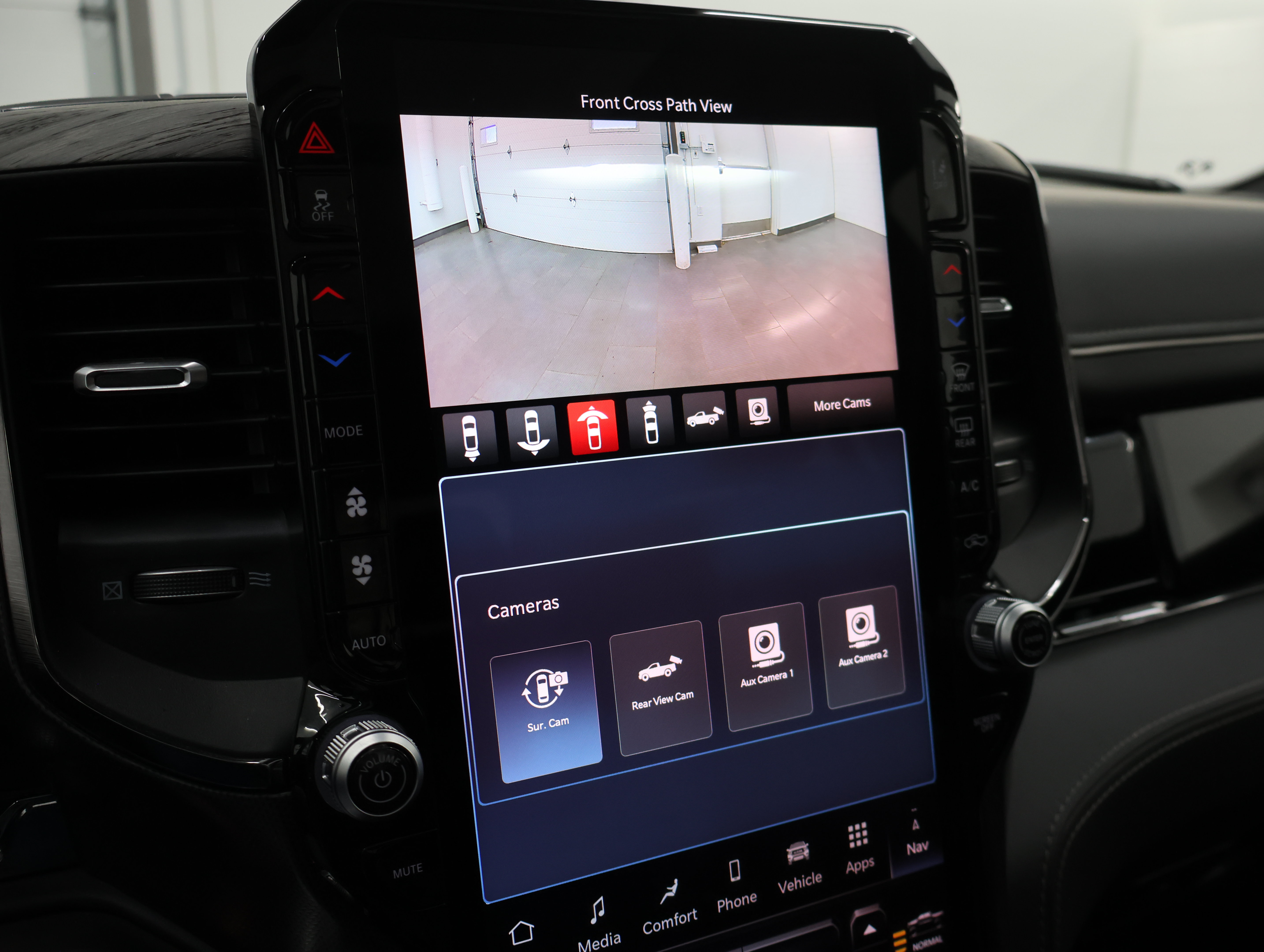 Used 2026 RAM 1500 Limited AWD/4WD image 19