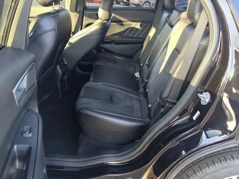 Used 2022 Ford Edge ST image 20