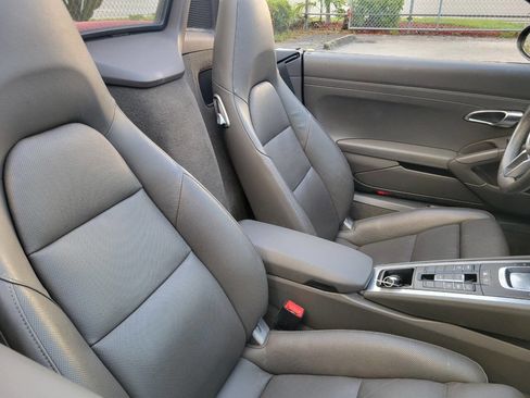 Used 2023 Porsche 718 Boxster image 14