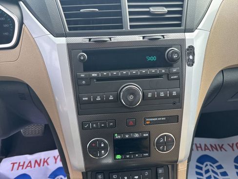 Used 2010 Chevrolet Traverse LTZ image 28