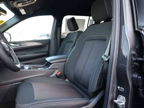 New 2025 Jeep Grand Cherokee Laredo w/ MOPAR Finishing Package image 19