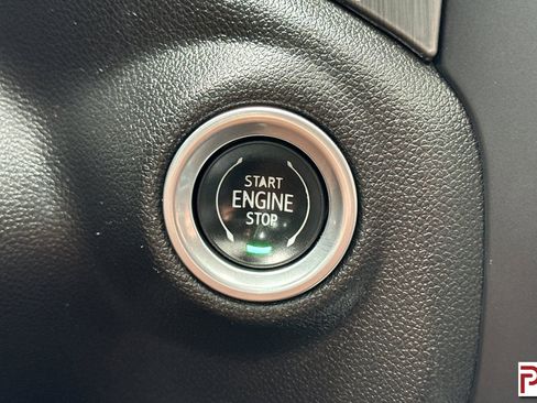 Used 2022 GMC Sierra 3500 Denali image 27