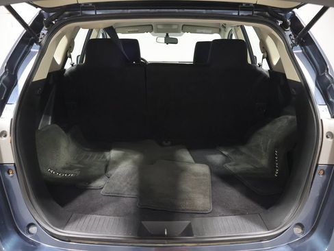 Used 2014 Nissan Rogue S w/ Convenience Package AWD/4WD image 4