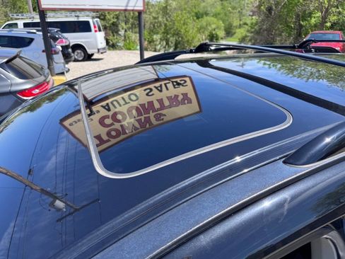 Used 2020 Nissan Pathfinder SL AWD/4WD image 14