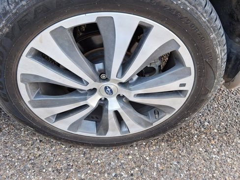 Used 2019 Subaru Ascent Limited w/ Popular Package #3 image 7