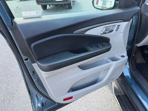 Used 2019 Honda Pilot EX-L image 12